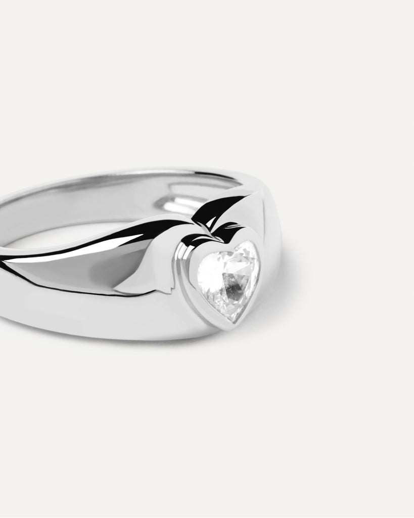 Bold ring in sterling silver with heart-shaped zirconia | Bright Heart  Silver Ring | PDPAOLA