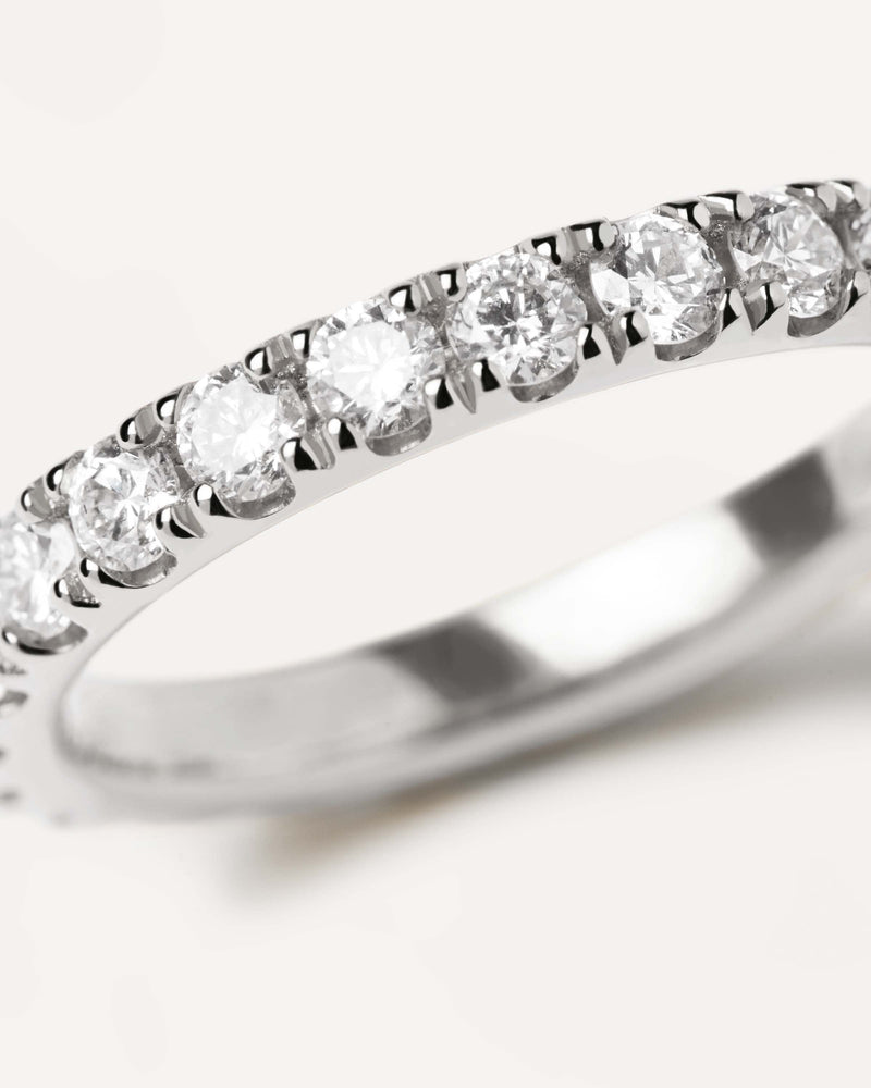 18K white gold eternity engagement ring, set with big lab-grown diamonds, equaling 1.55 carats