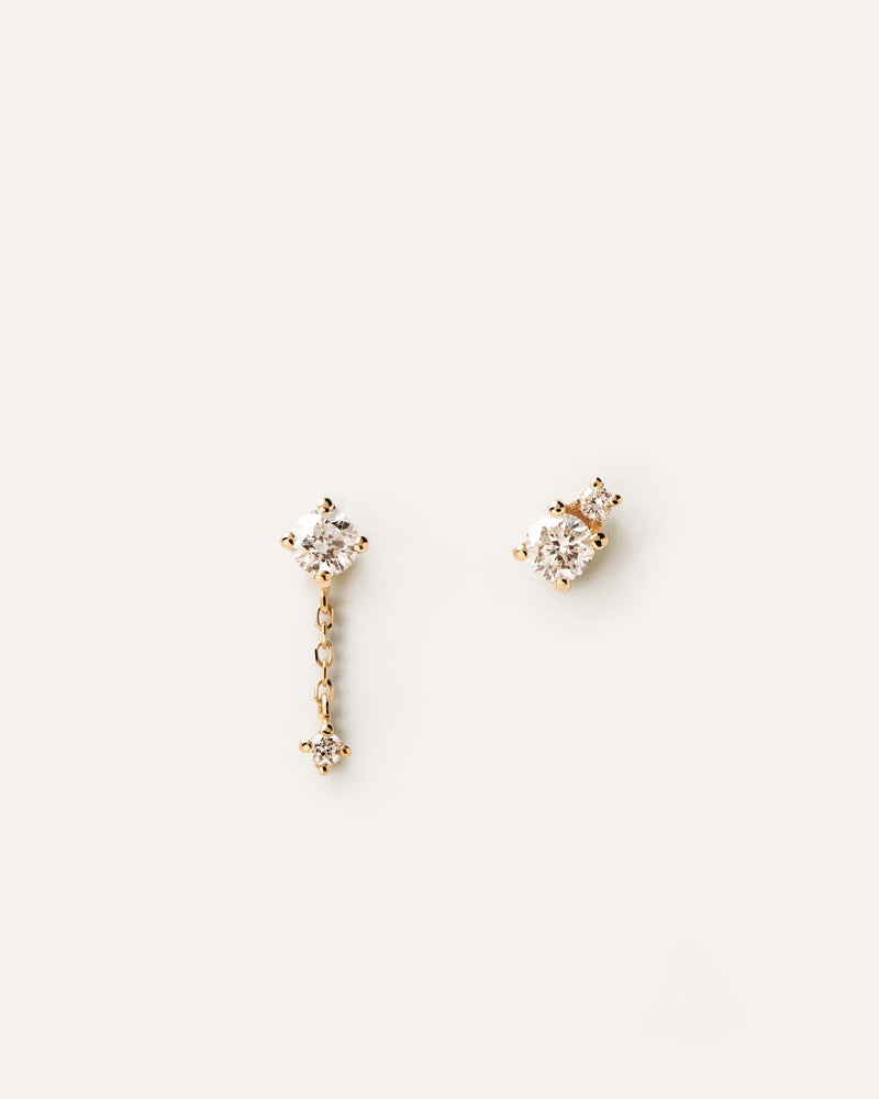 Diamonds and Gold Asymetric Studs - 
  
    18K Gold
  
