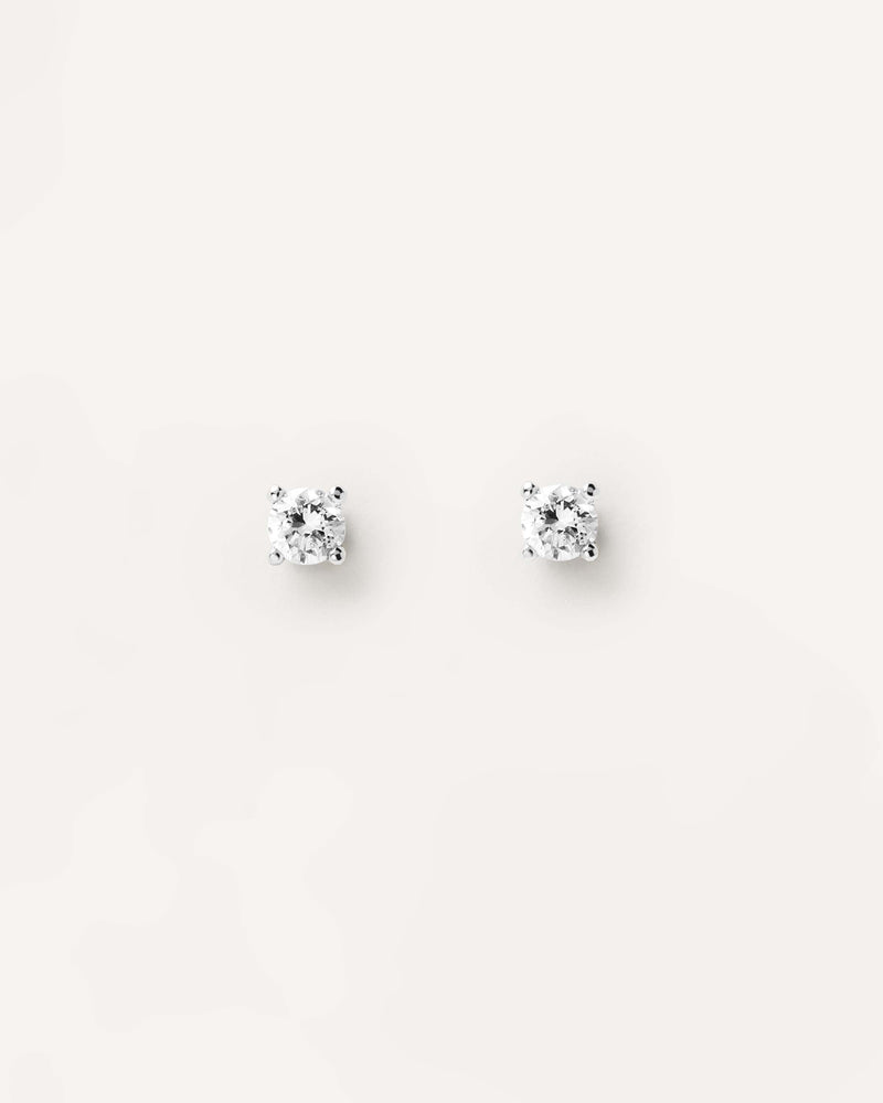 Boucles D’Oreilles en Diamants et en Or Blanc Solitaire - 
  
    Or blanc 18 carats / Placage Argent Rhodié
  
