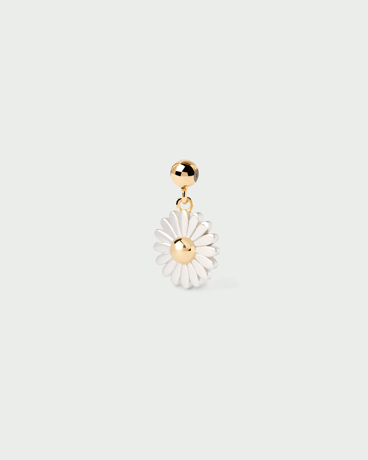 Daisy Charm - 
  
    Sterling Silver / 18K Gold plating
  
