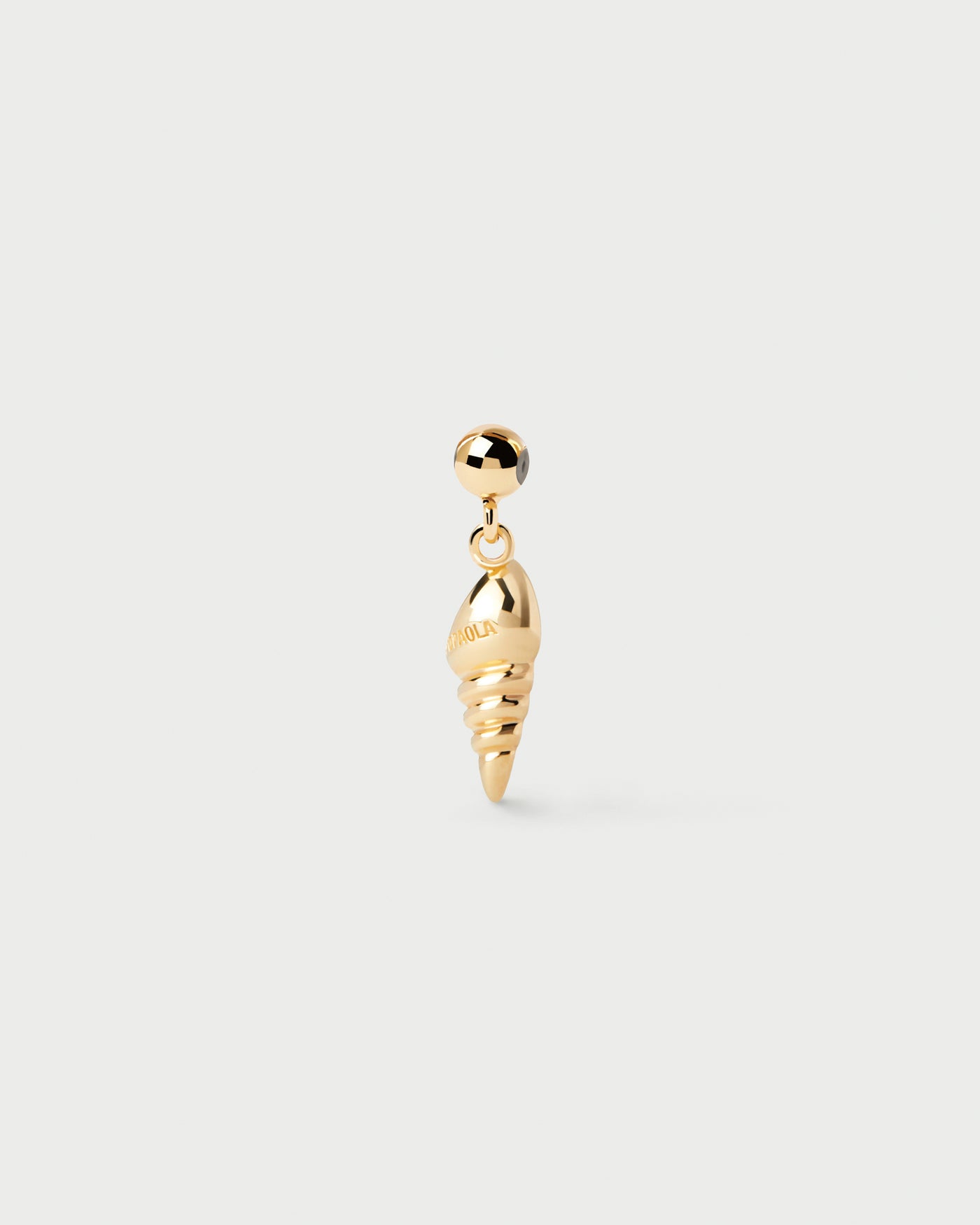 Shell Charm 
  
    Sterling Silver / 18K Gold plating
  
