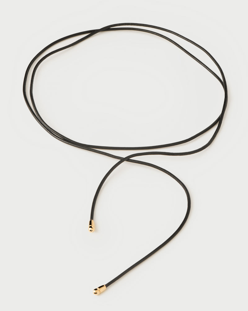 Collier en cuir avec noeud Dana - 
  
    MDF et cuir synthétique / Placage Or 18 Ct
  
