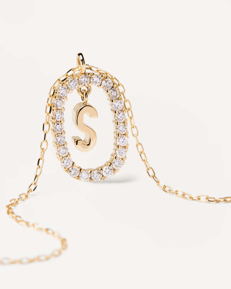 Collana in Diamanti e Oro Con Lettera S - 
  
    Oro 18K
  
