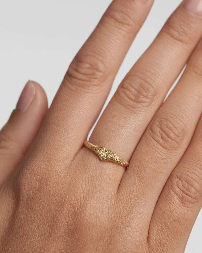 Sandblasted Gold Heart Stamp Ring - 
  
    18K Gold
  
