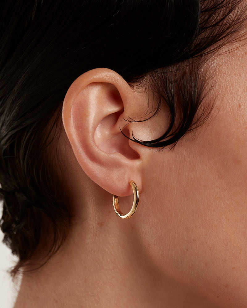 Gold Bold Medium Hoops - 
  
    18K Gold
  
