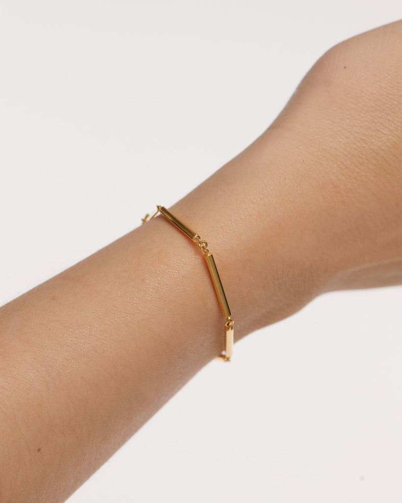 Articulated bar-chain bracelet in plain gold-plated silver | Bar Chain ...