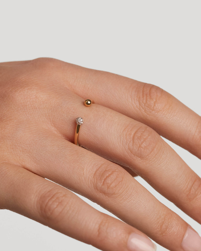 Diamonds and gold Clara ring - 
  
    18K Gold
  
