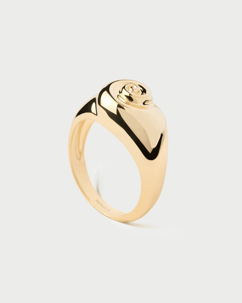 Anillo Shell - 
  
    Plata de Ley / Baño de Oro 18K
  
