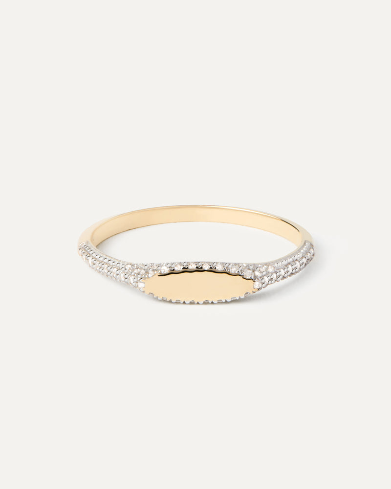 Diamonds and Gold Tess Stamp Ring - 
  
    18K Gold
  
