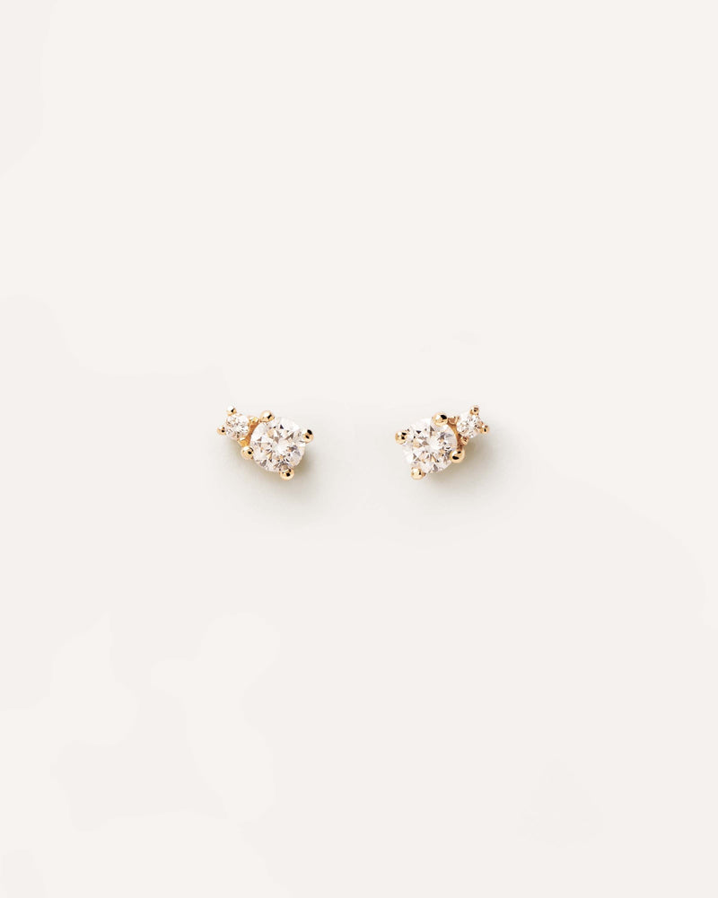 Solid yellow gold studs with two different sizes lab-grown diamonds of 0.23 carats