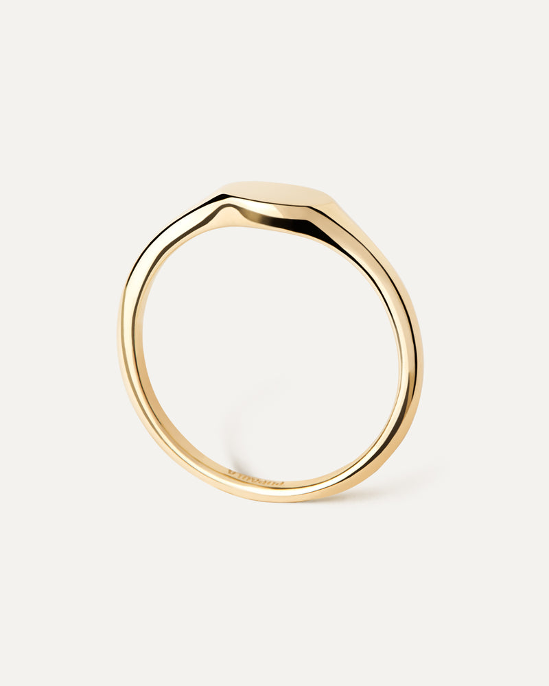 Oval mini stamp ring - 
  
    Sterling Silver / 18K Gold plating
  
