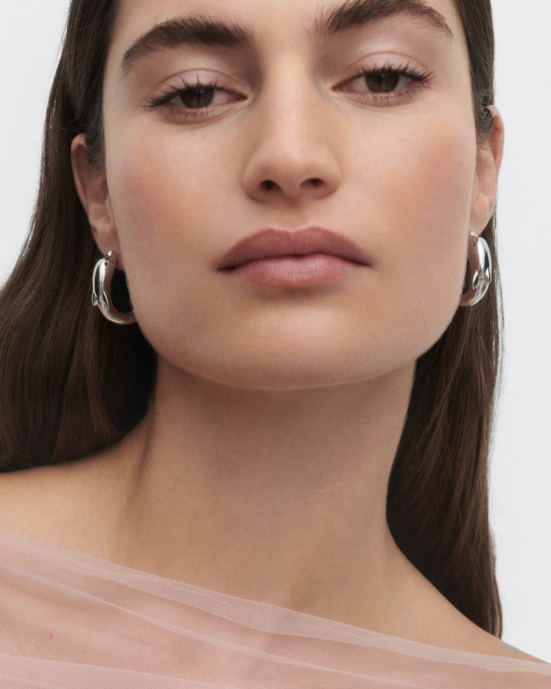 Orecchini a cerchio in argento Dolphin - 
  
    Argento sterling
  
