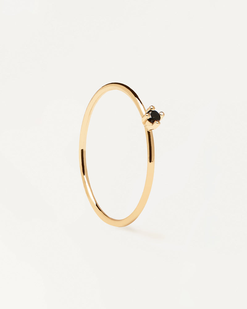 Black Solitary Ring - 
  
    Sterling Silver / 18K Gold plating
  
