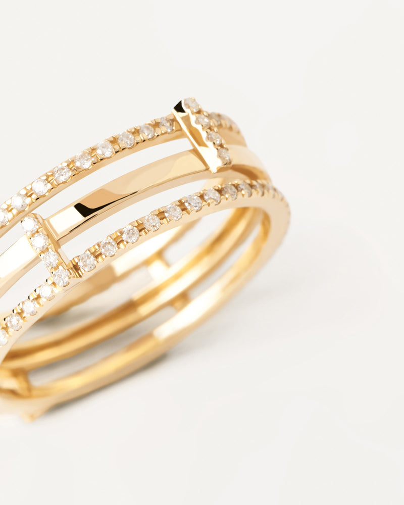 Diamonds and gold Track Ring - 
  
    18K Gold
  
