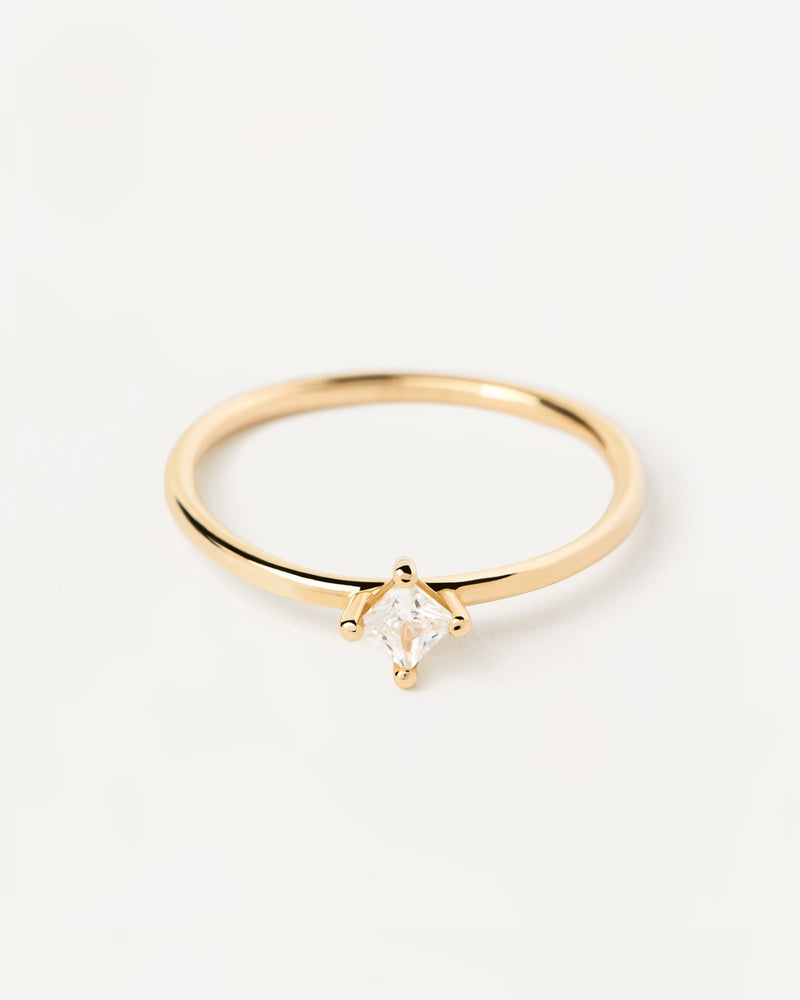 Princess Diamond and gold Solitaire Ring - 
  
    18K Gold
  
