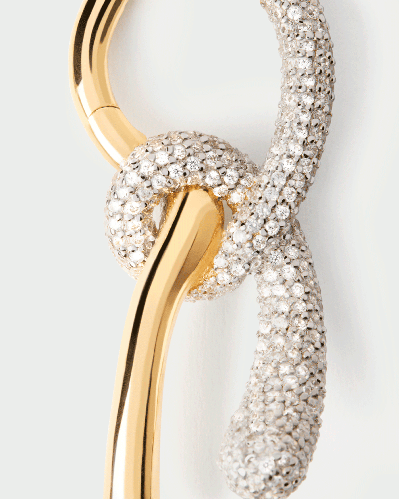 Aros Pavé Twist - 
  
    Plata de Ley / Baño de Oro 18K
  
