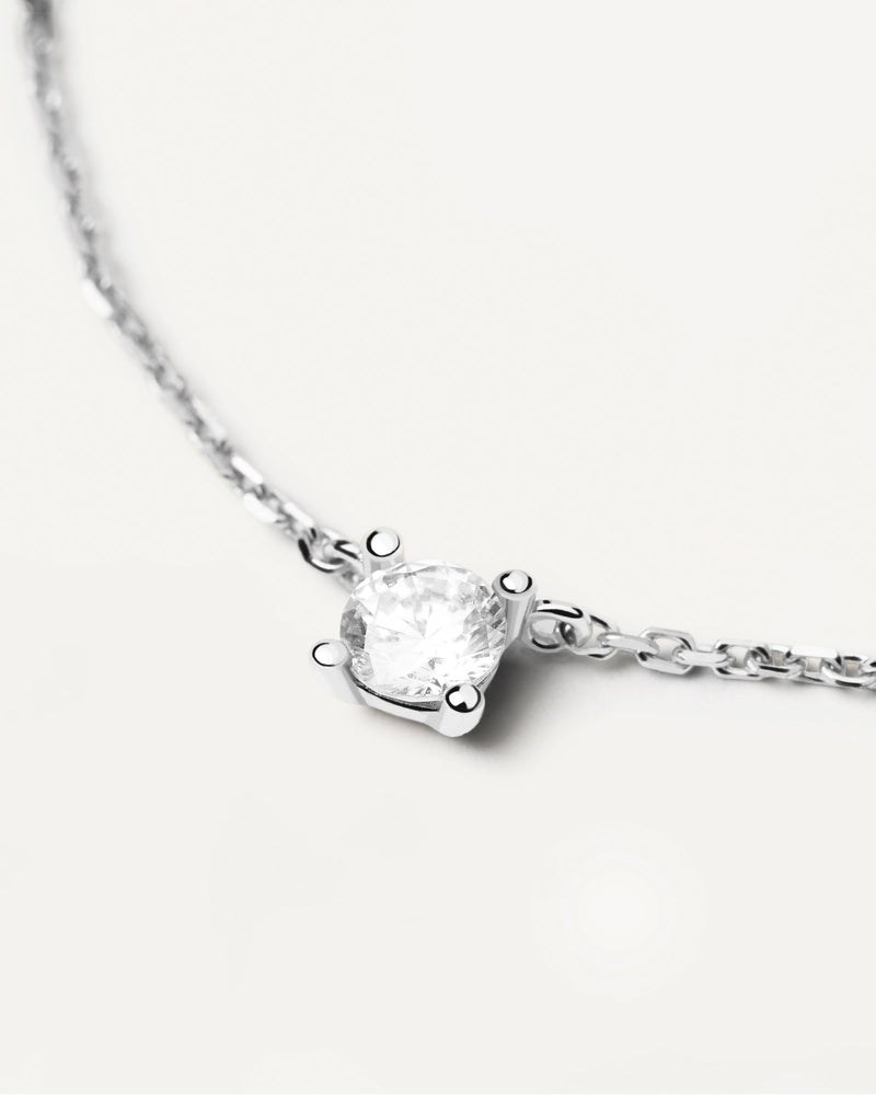 Collier en Diamants et en Or Blanc Solitaire Medium - 
  
    Or blanc 18 carats / Placage Argent Rhodié
  
