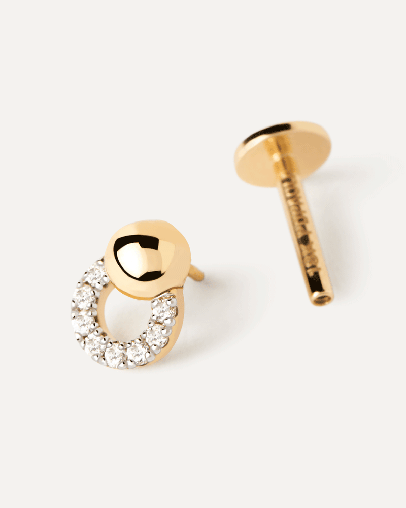 Diamonds and gold Loop single earring - 
  
    18K Gold
  
