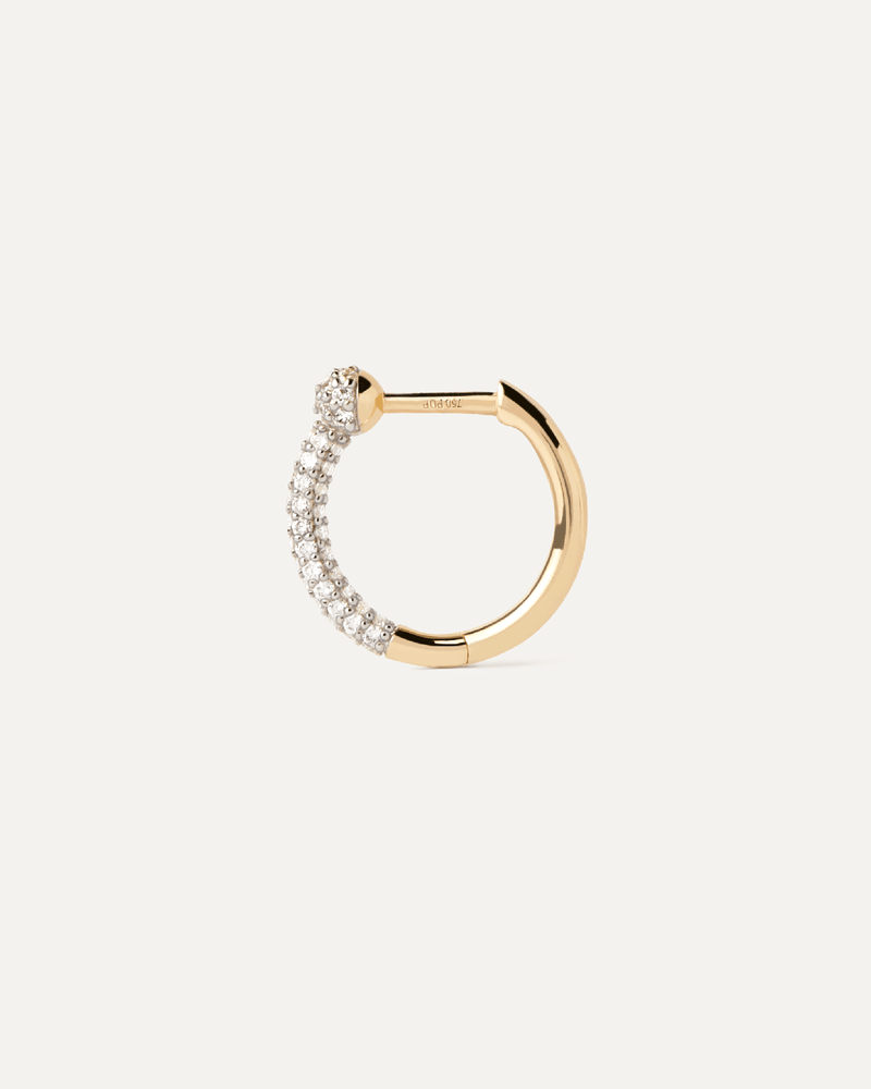 Distinctive single hoop in solid yellow gold with round pavé and a row of lab-grown diamonds